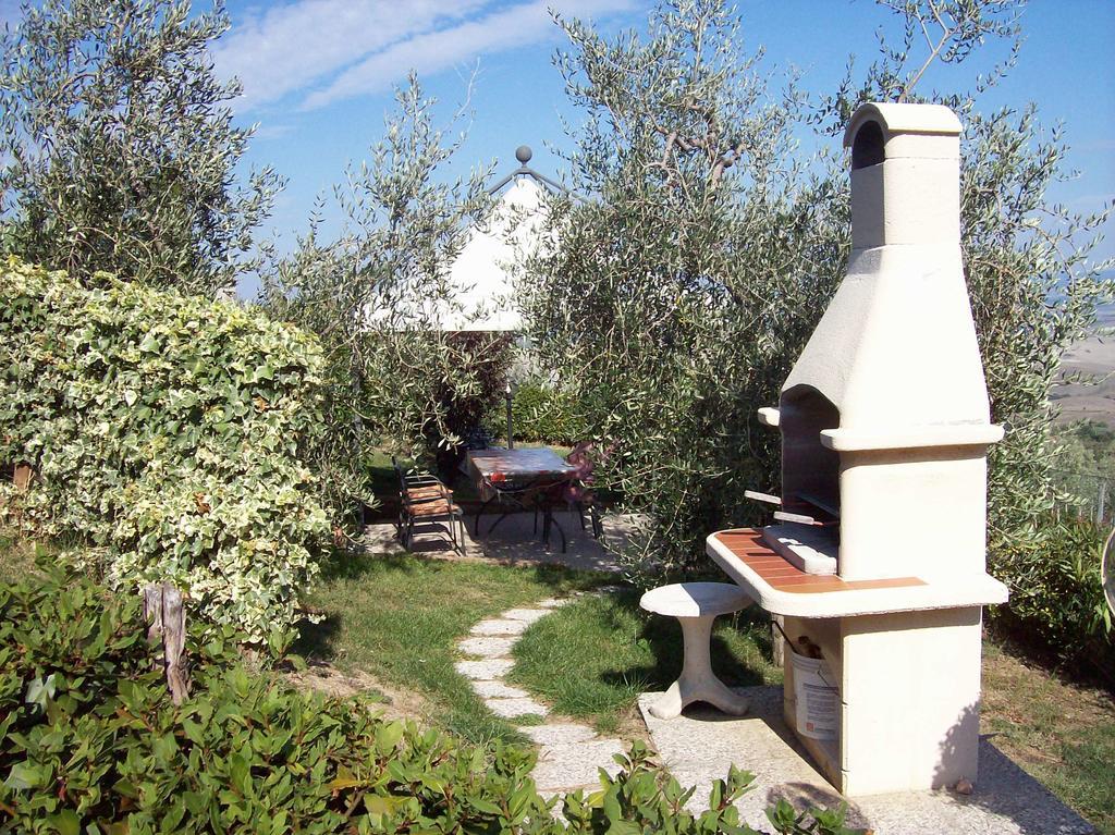 Casa Amedeo Lägenhet Chianni Exteriör bild