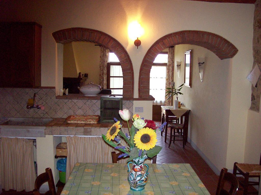 Casa Amedeo Lägenhet Chianni Rum bild